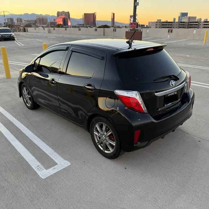 2014 Toyota Yaris - Image 4 of 11