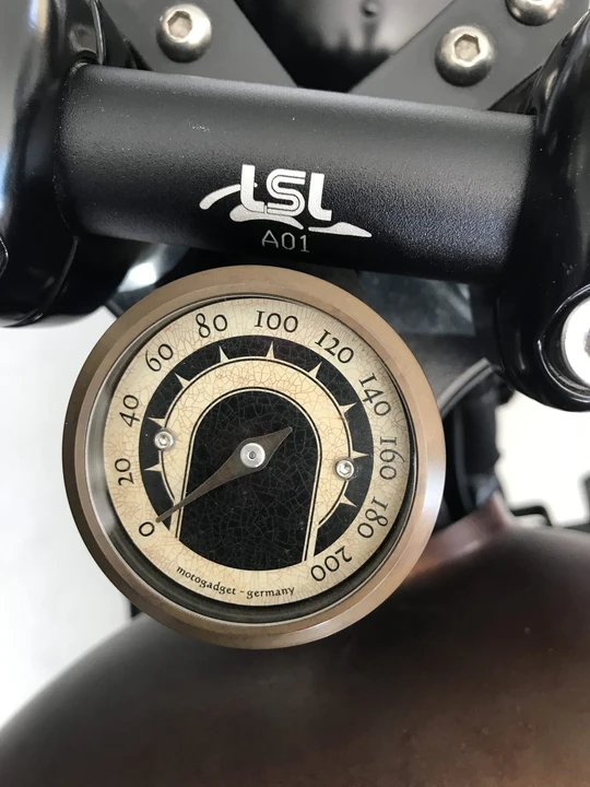 2014 Triumph New Bonneville - Image 11 of 31