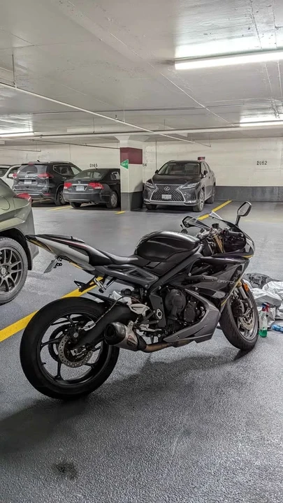 2014 Triumph Daytona - Image 6 of 7