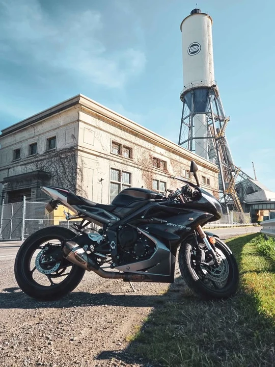 2014 Triumph Daytona - Image 4 of 7