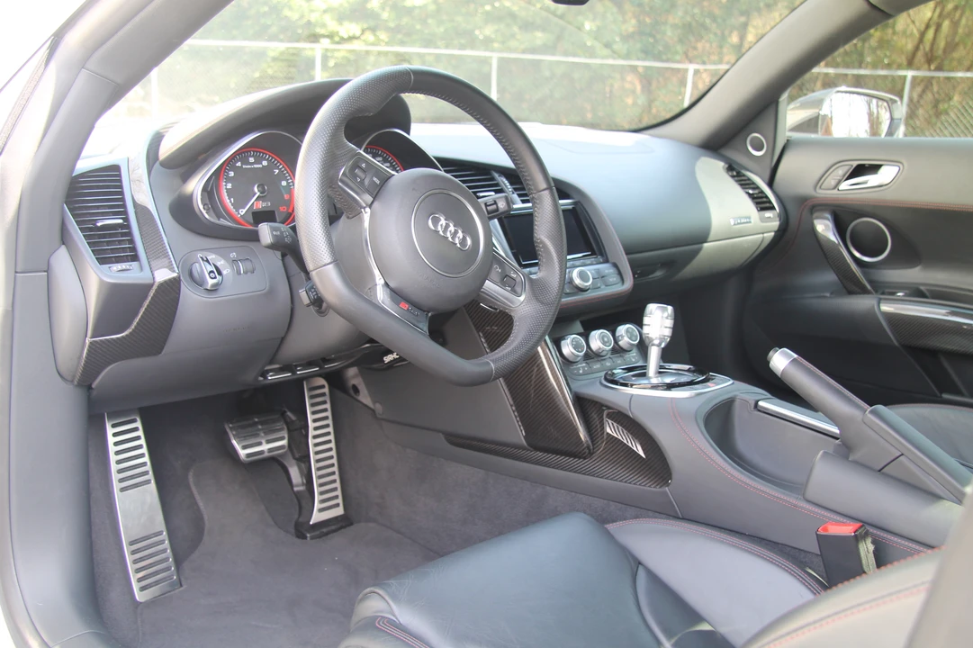 2014 Audi 42 R8 - Image 13 of 20