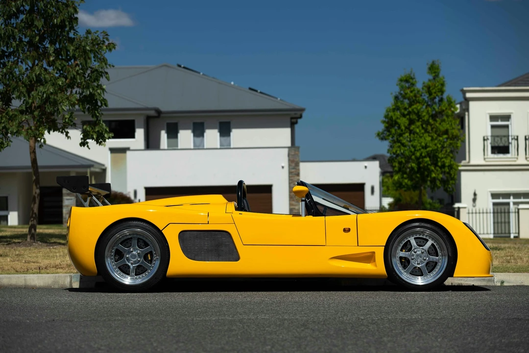 2014 Ultima - Image 12 of 21