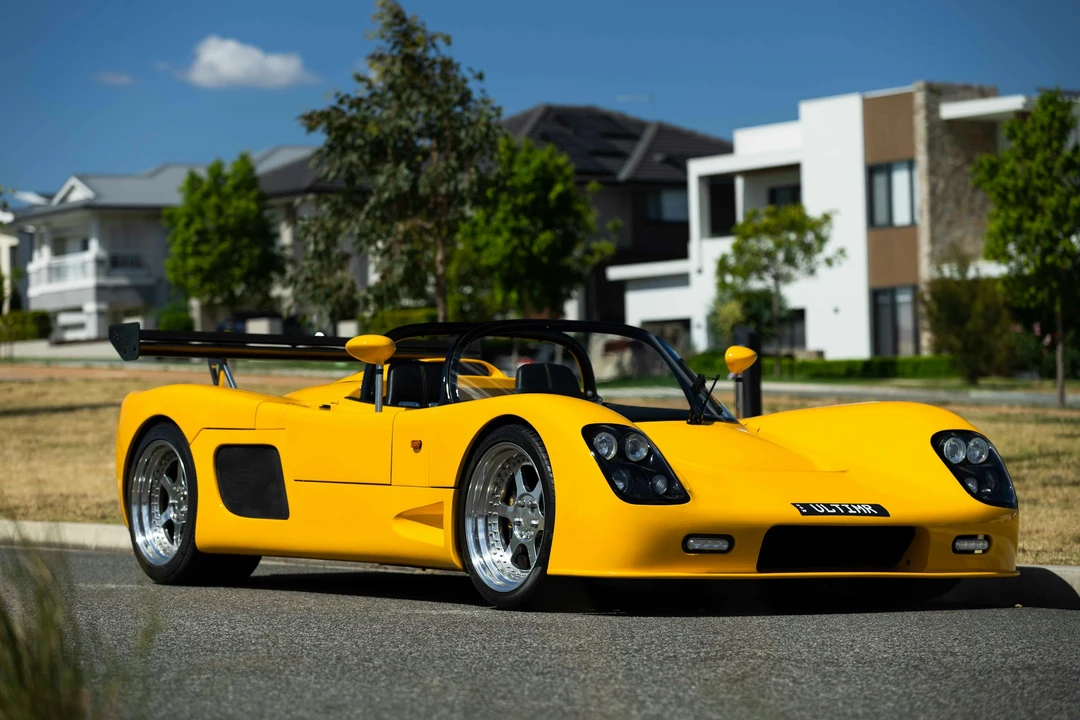 2014 Ultima - Image 11 of 21