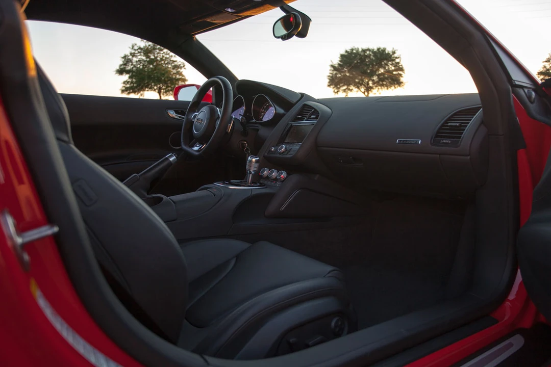 2014 Audi 42 R8 - Image 6 of 11