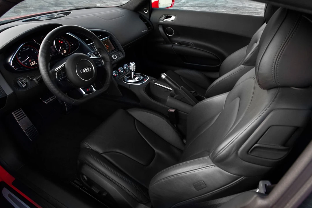 2014 Audi 42 R8 - Image 10 of 11