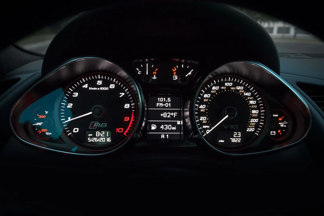2014 Audi 42 R8 - Image 11 of 11