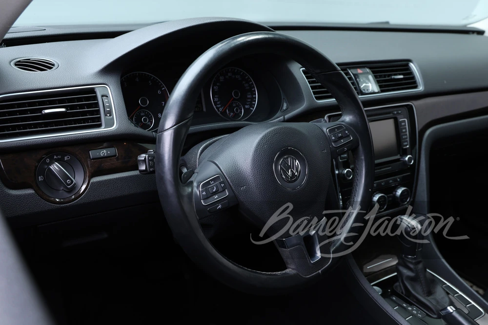 2014 Volkswagen Passat - Image 6 of 17
