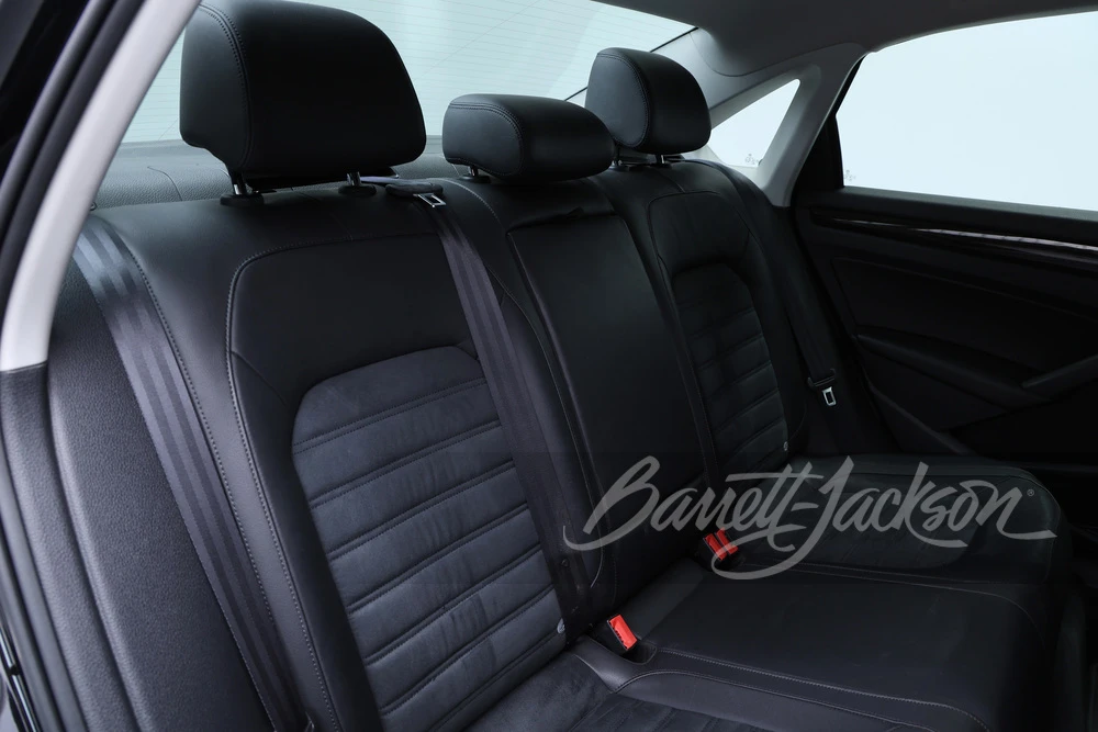 2014 Volkswagen Passat - Image 8 of 17