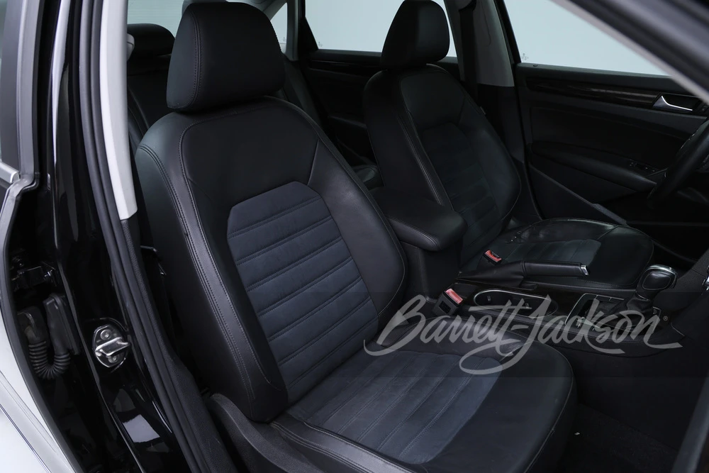 2014 Volkswagen Passat - Image 16 of 17