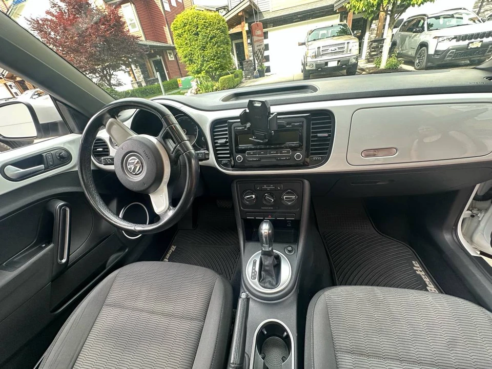 2014 Volkswagen A5 Beetle - Image 6 of 22