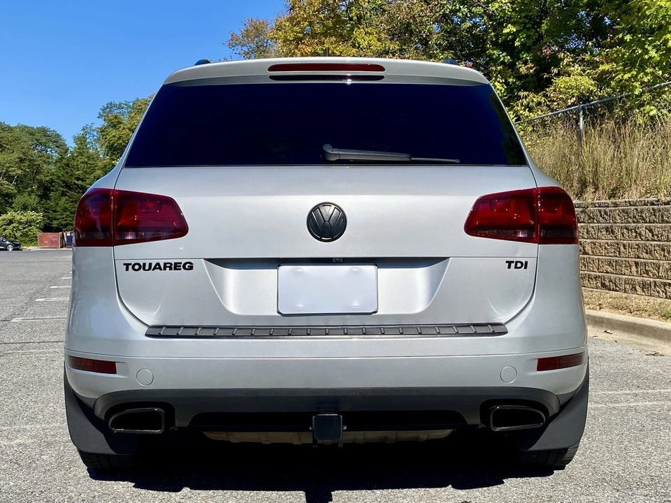 2014 Volkswagen Touareg - Image 8 of 15