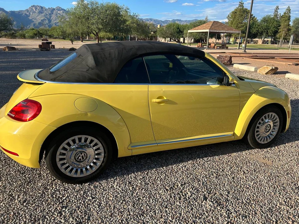 2014 Volkswagen A5 Beetle - Image 10 of 20