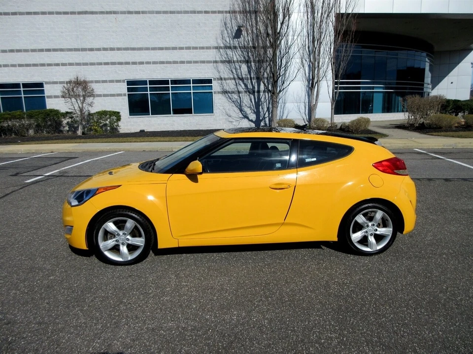 2014 Hyundai Veloster - Image 9 of 21