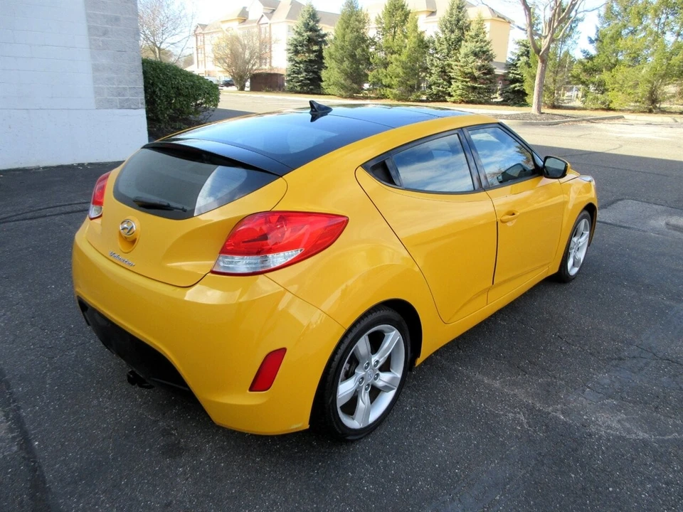 2014 Hyundai Veloster - Image 19 of 21