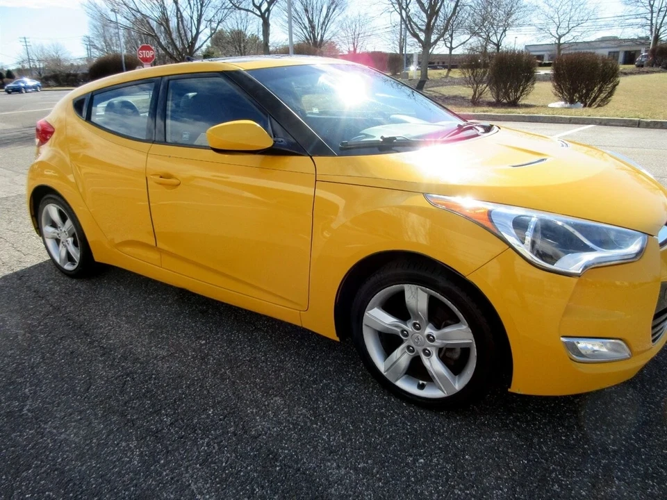 2014 Hyundai Veloster - Image 20 of 21