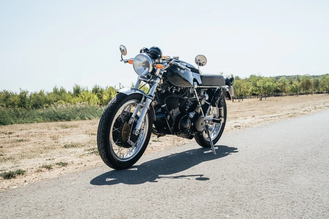 2014 Vincent Black Shadow - Image 2 of 30
