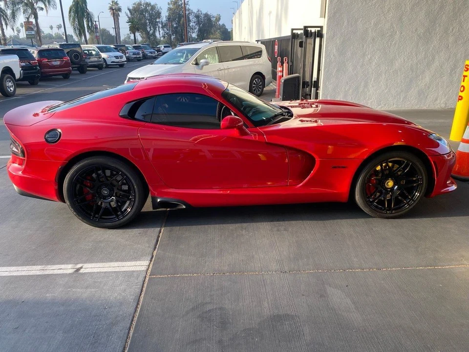 2014 Dodge Viper 5th Gen - Image 4 of 4