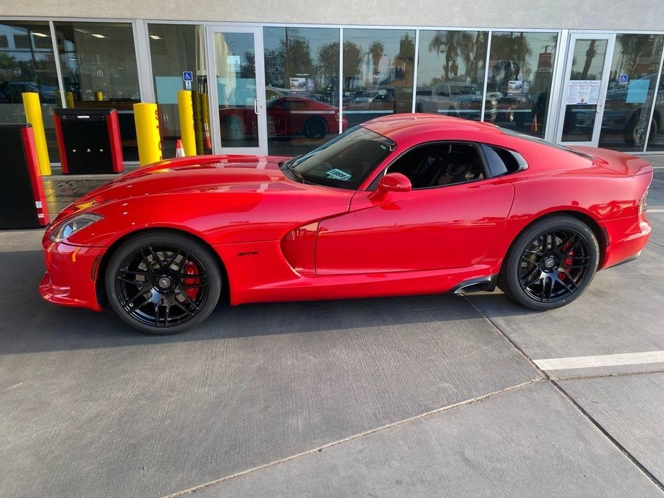 2014 Dodge Viper 5th Gen - Image 3 of 4