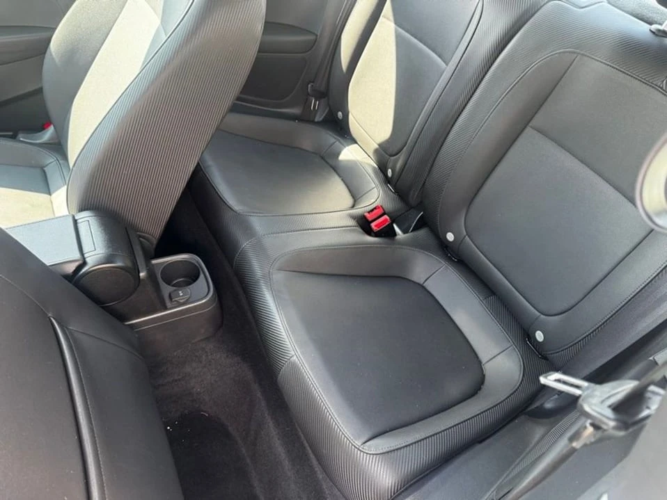 2014 Volkswagen A5 Beetle - Image 2 of 17
