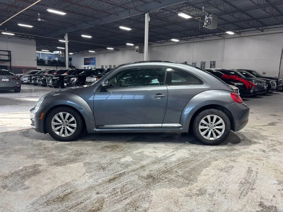 2014 Volkswagen A5 Beetle - Image 2 of 9