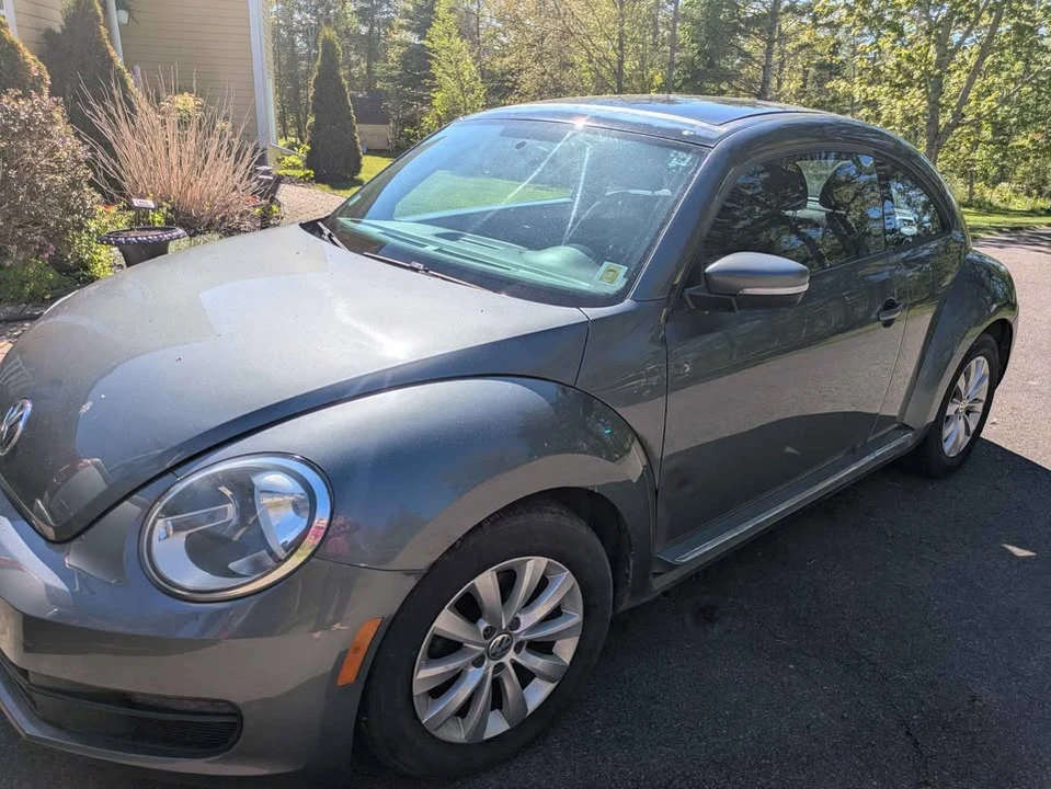 2014 Volkswagen A5 Beetle - Image 2 of 3