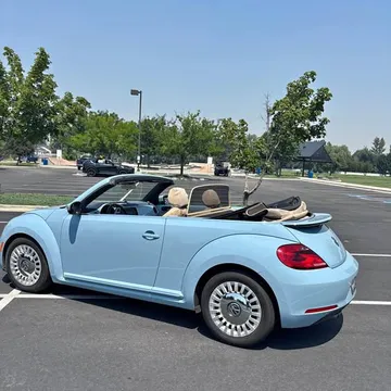 2014 Volkswagen Beetle 1.8T Classic Convertible