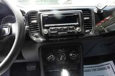 2014 Volkswagen A5 Beetle - Image 9 of 12