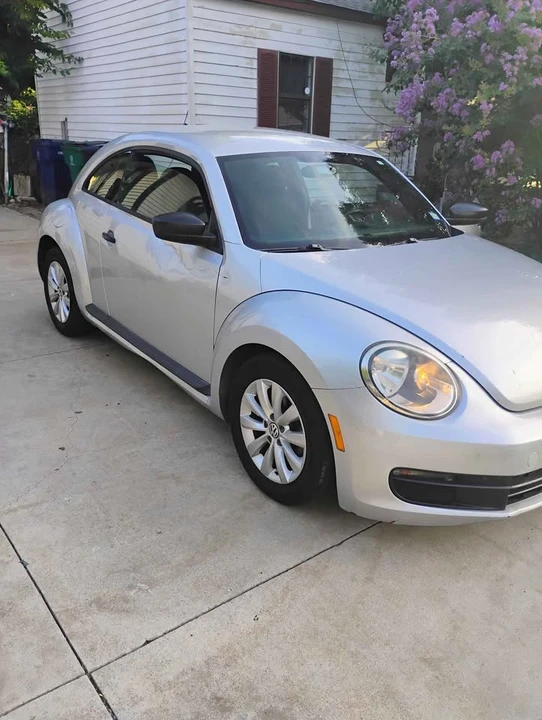 2014 Volkswagen A5 Beetle - Image 3 of 10