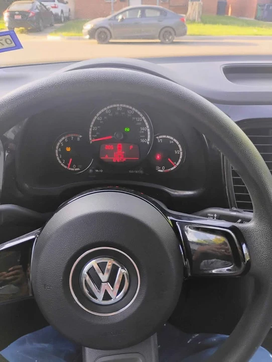 2014 Volkswagen A5 Beetle - Image 9 of 10