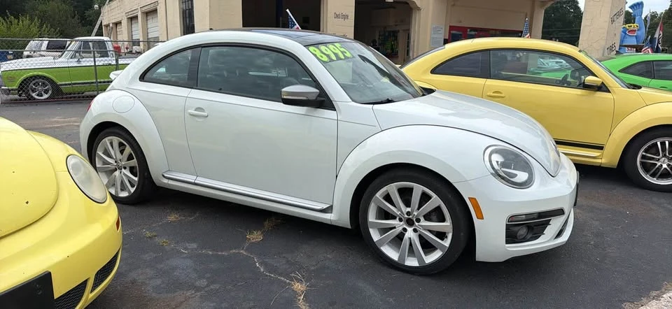 2014 Volkswagen A5 Beetle - Image 2 of 7