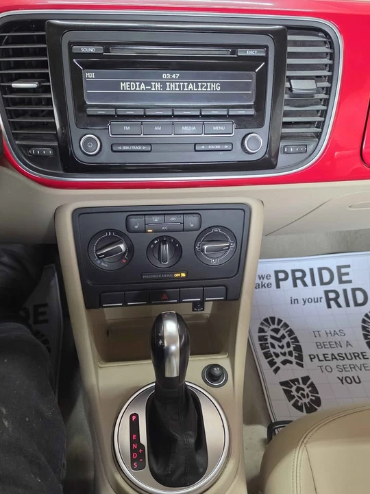2014 Volkswagen A5 Beetle - Image 9 of 17