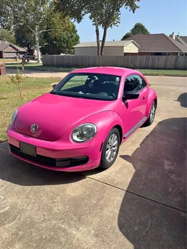 2014 Volkswagen Beetle 1.8T Classic Hatchback 2D
