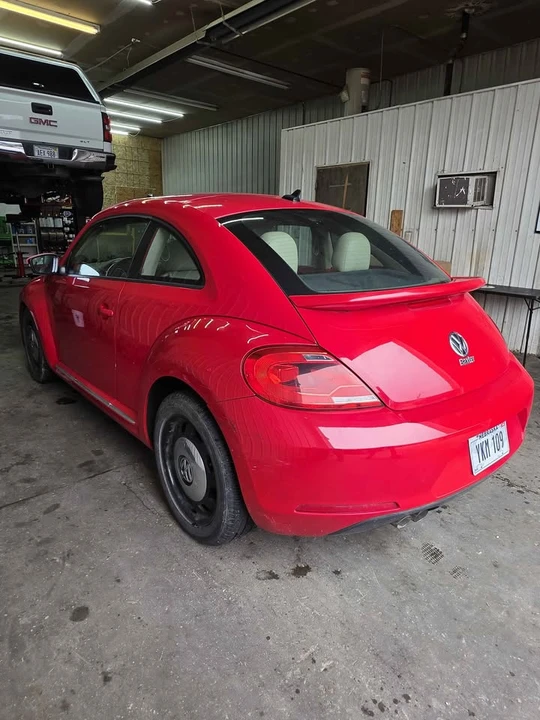 2014 Volkswagen A5 Beetle - Image 5 of 17