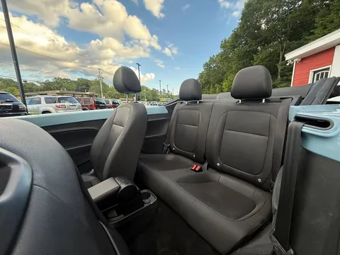 2014 Volkswagen Beetle 1.8T Convertible 2D