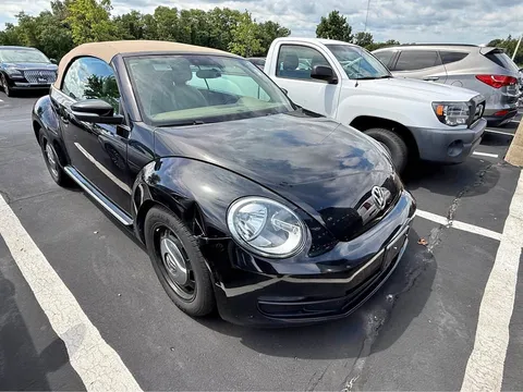 2014 Volkswagen Beetle 1.8T Convertible 2D
