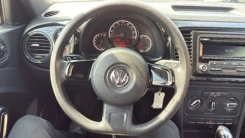 2014 Volkswagen A5 Beetle - Image 10 of 12