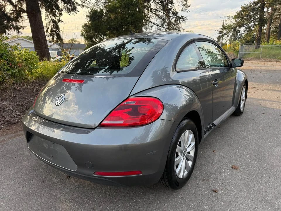 2014 Volkswagen A5 Beetle - Image 3 of 10