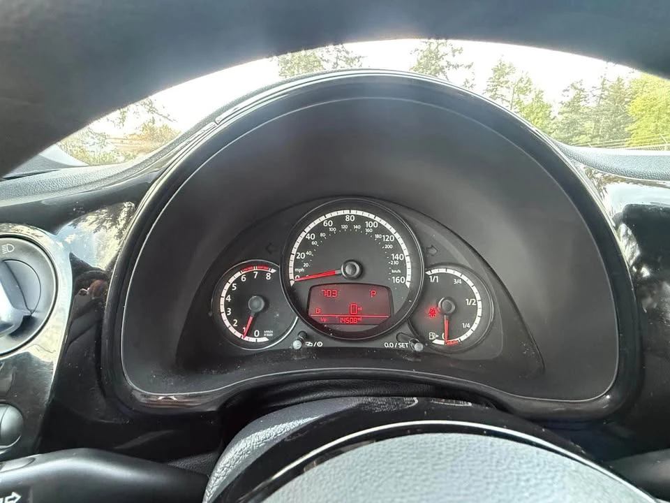 2014 Volkswagen A5 Beetle - Image 6 of 10