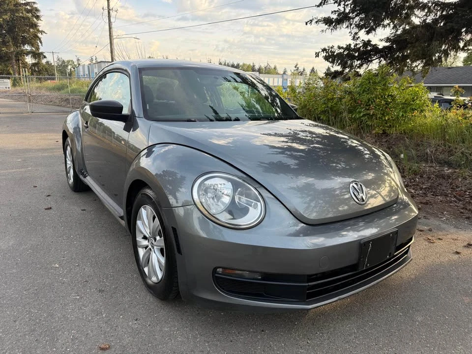 2014 Volkswagen A5 Beetle - Image 2 of 10