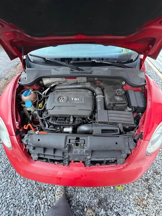 2014 Volkswagen A5 Beetle - Image 5 of 10