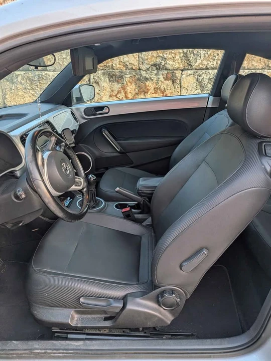 2014 Volkswagen A5 Beetle - Image 6 of 10