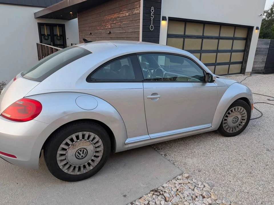 2014 Volkswagen A5 Beetle - Image 3 of 10