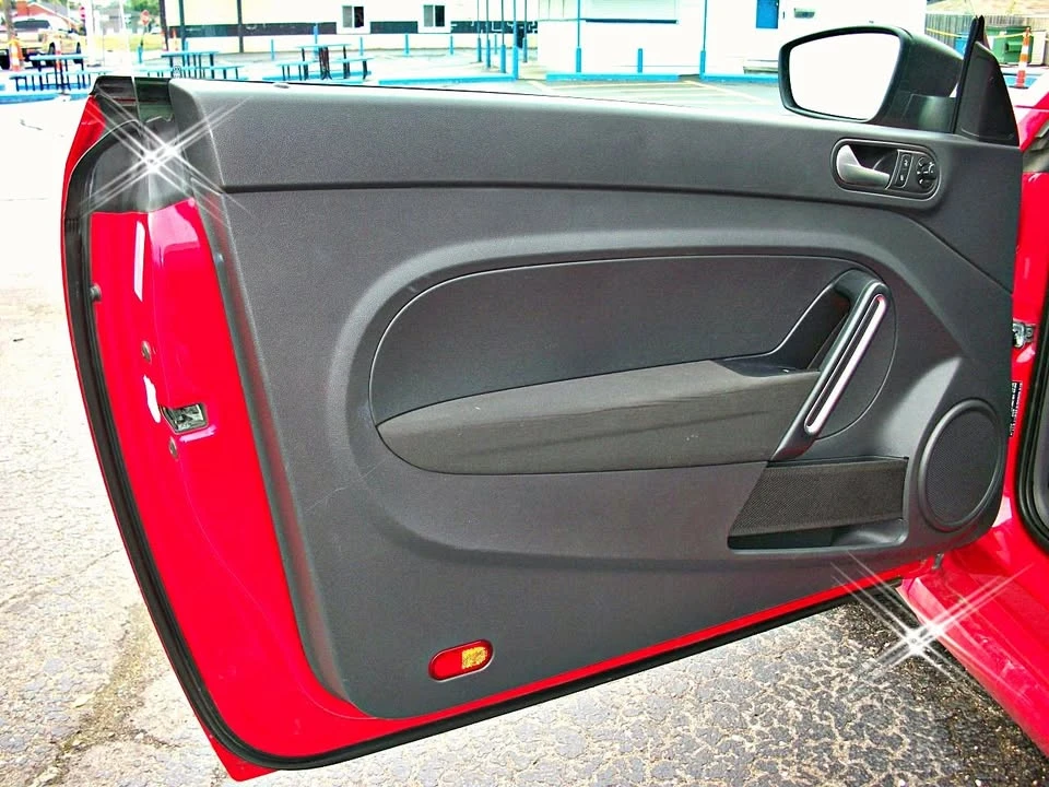 2014 Volkswagen A5 Beetle - Image 8 of 19