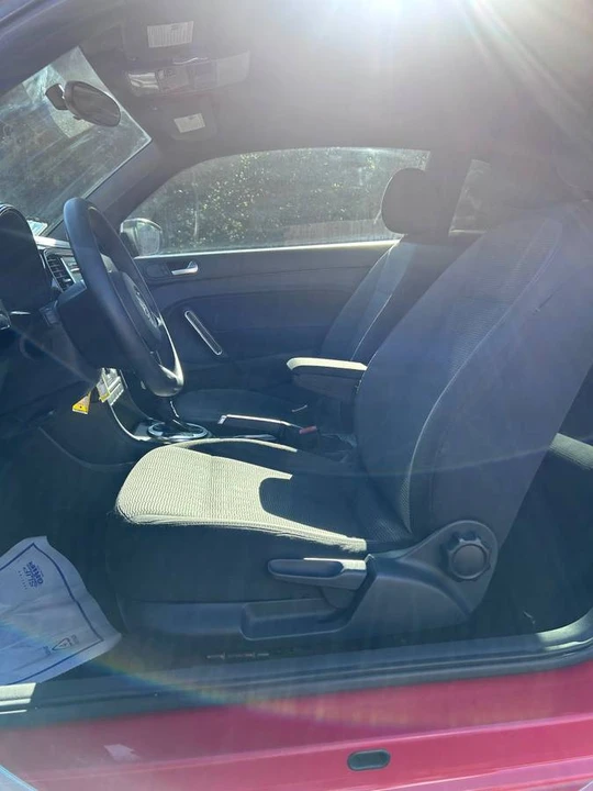 2014 Volkswagen A5 Beetle - Image 5 of 9