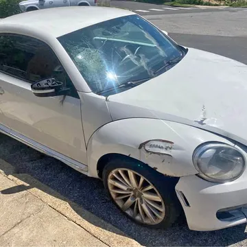 2014 Volkswagen Beetle 1.8T Hatchback 2D