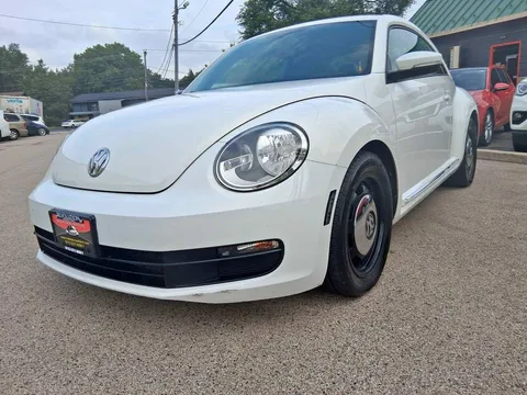 2014 Volkswagen Beetle 1.8T Hatchback 2D