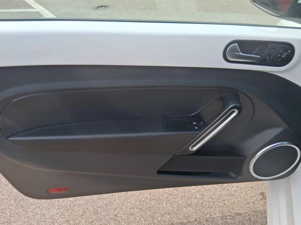 2014 Volkswagen A5 Beetle - Image 4 of 19