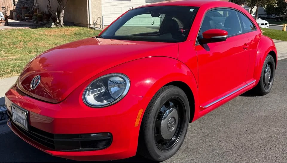 2014 Volkswagen A5 Beetle - Image 2 of 11