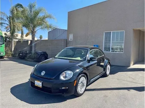 2014 Volkswagen Beetle 1.8T Hatchback 2D