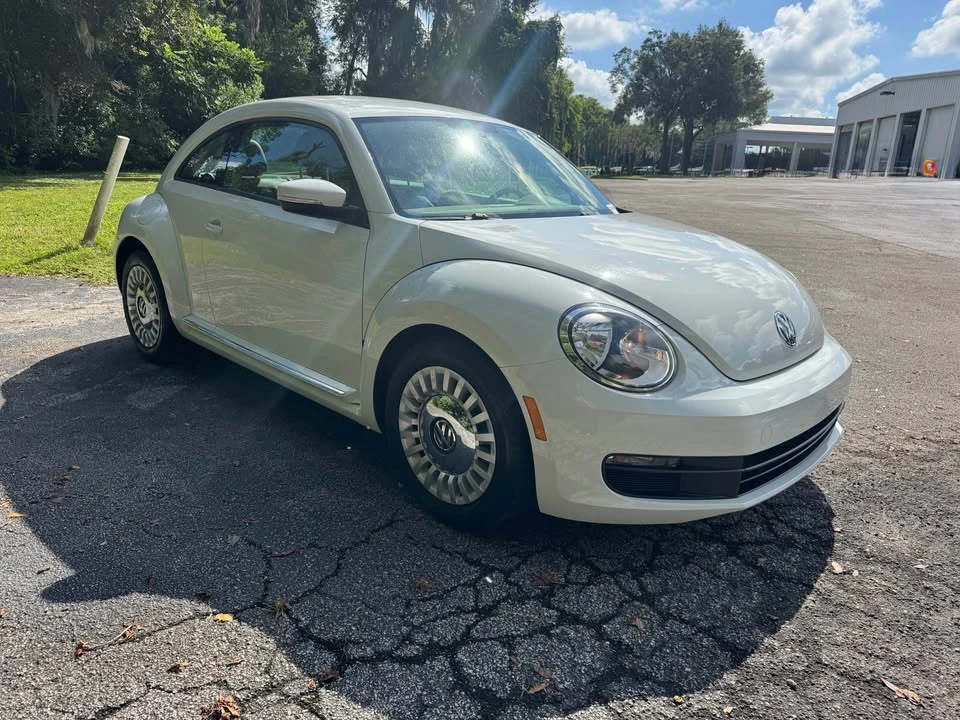 2014 Volkswagen A5 Beetle - Image 3 of 19